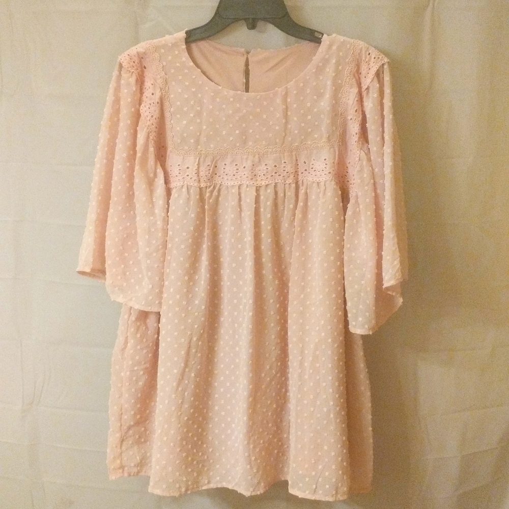 Babydoll shirt soft Dusty rose with eyelet on sleeves and chest. Size XL